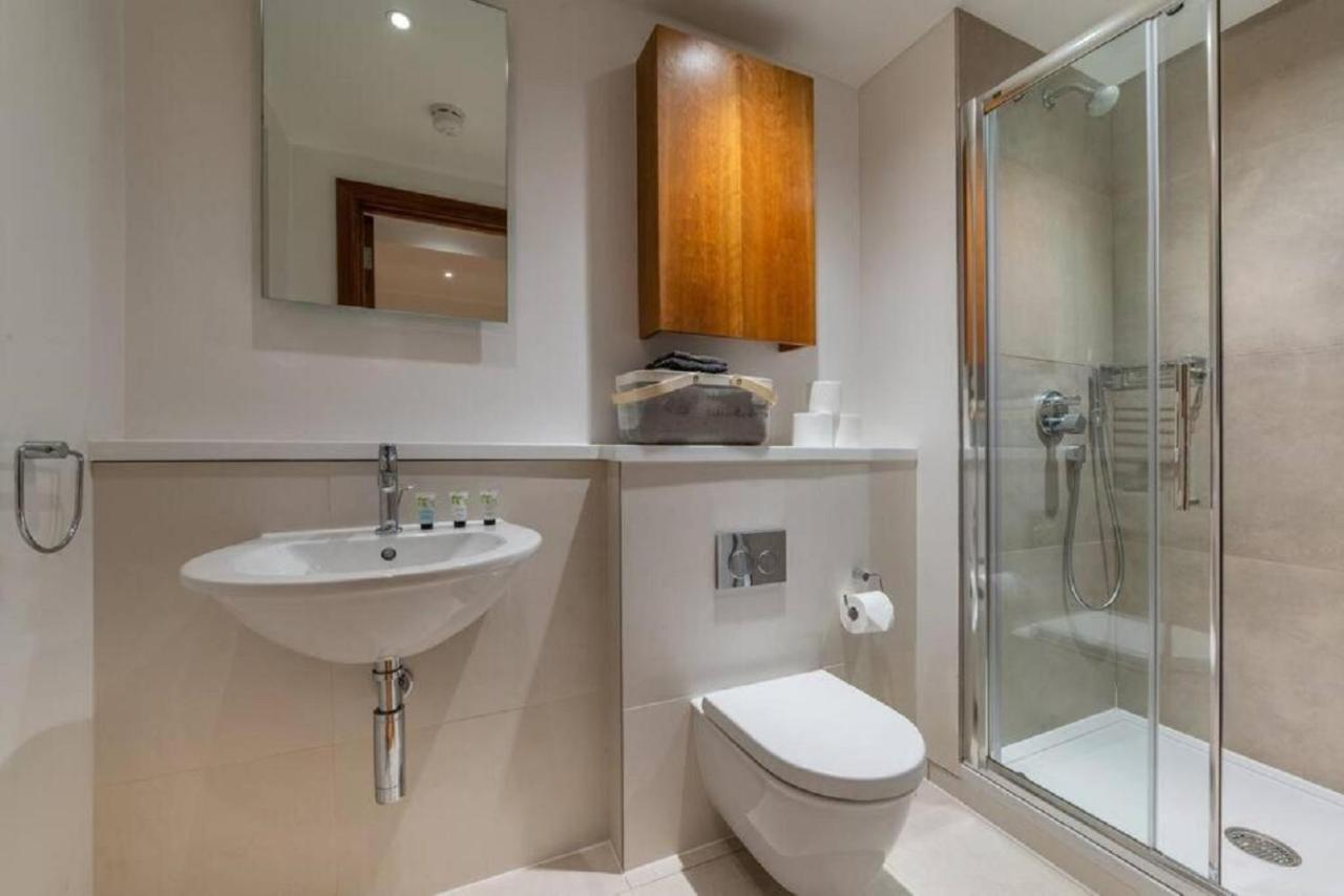 Studio - Tower Hill - City Centre By Prime London Stays N-4 Экстерьер фото